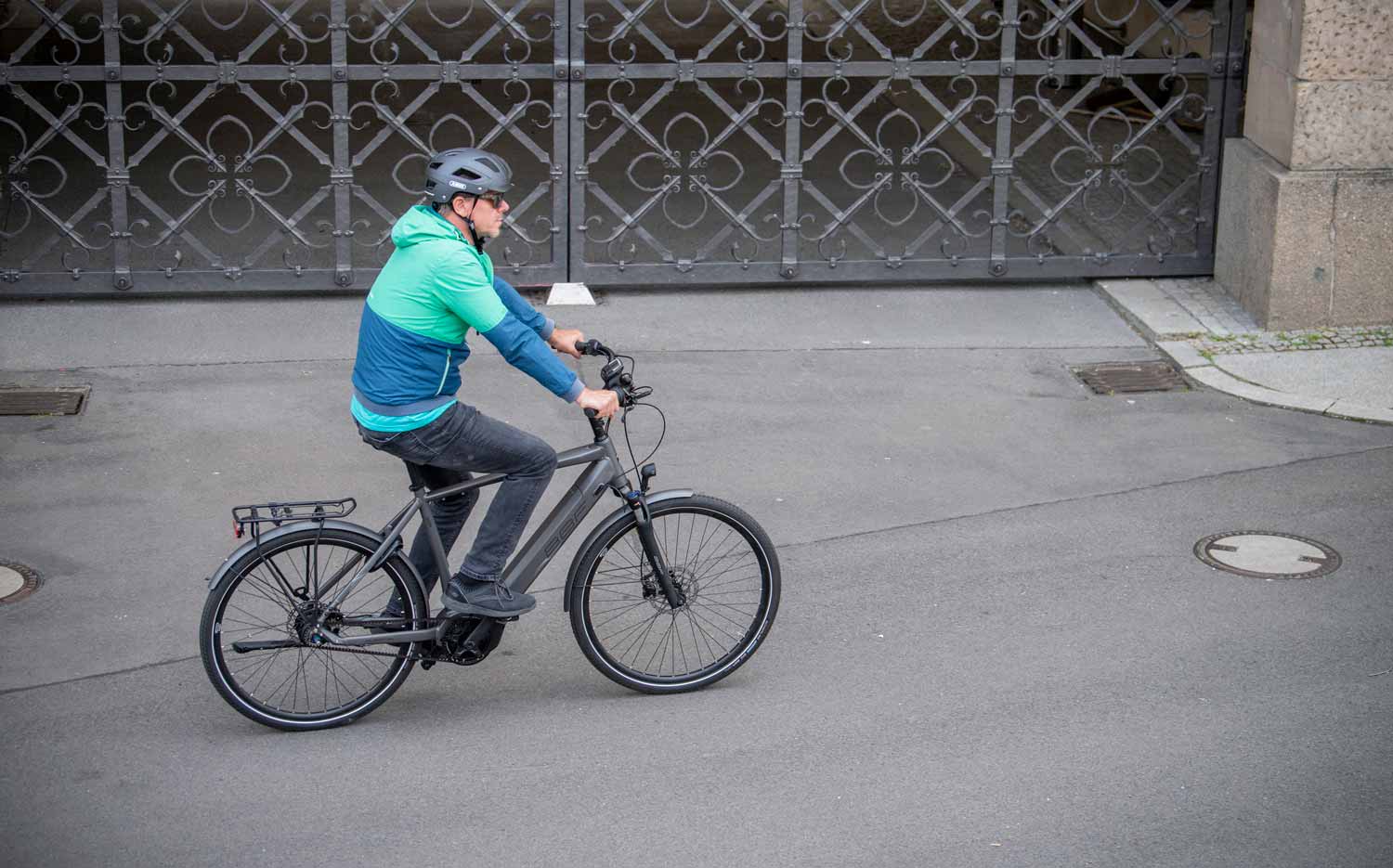 Urban E-Bikes